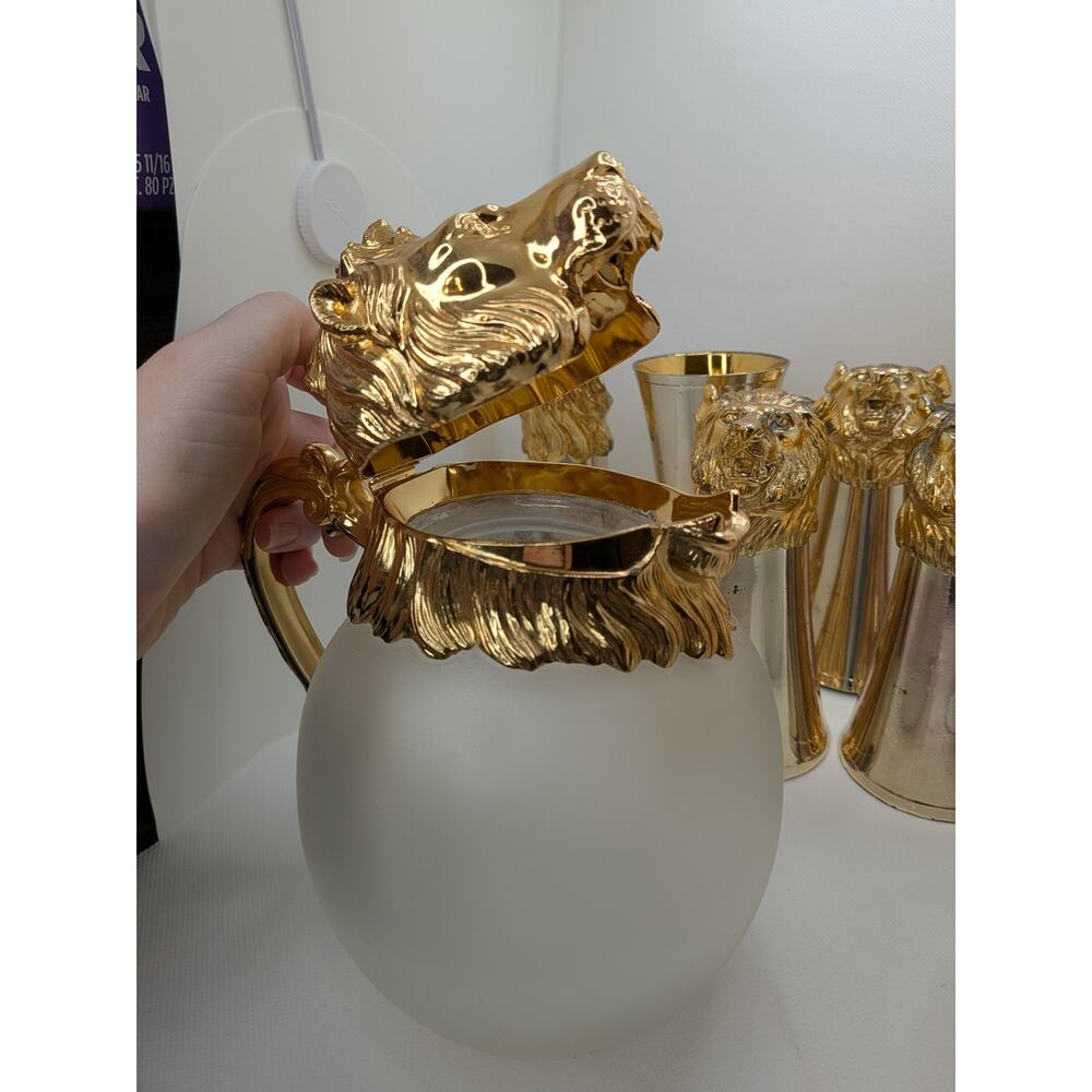 Carole Stupell Gold Lion Head Pitcher & 7 Stirrup Cups – Mid-Century Bar Set - Picture 4 of 16